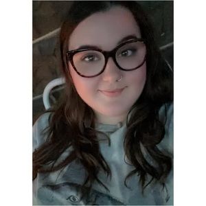 Meet your Posher, Cierra